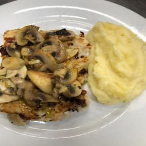FILETE DE CORVINA CON HONGOS