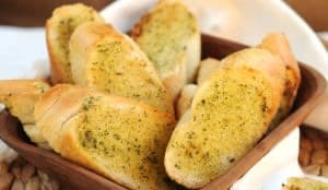 PAN CON AJO