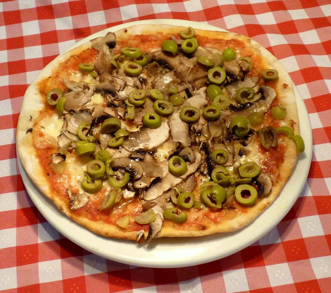 PIZZA CON HONGOS 12