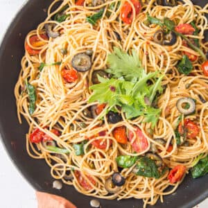 PASTA PUTTANESCA