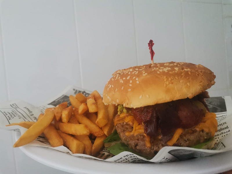 HAMBURGUESA BLUE BEACH